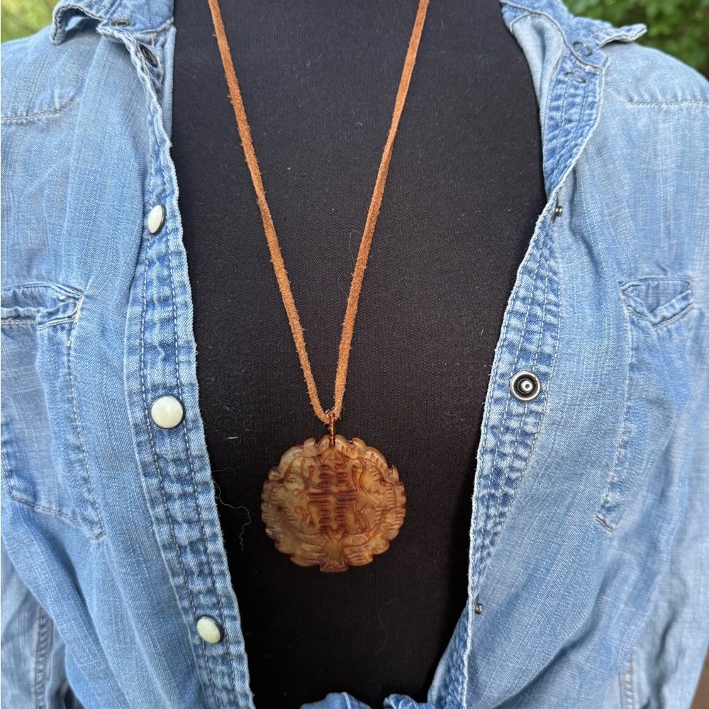 Hand Carved Vintage Round Jade Pendant Necklace in Warm Honey Tones - Picture 2 of 3